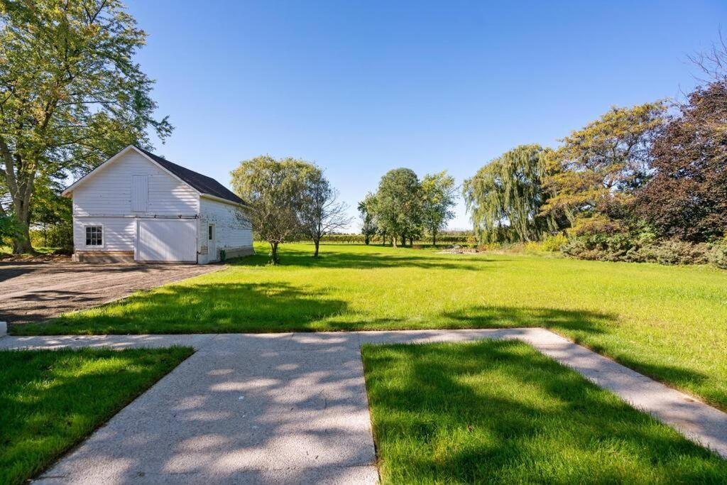 Vila Waterfront Niagara-On-The-Lake Farmhouse On A Vineyard Exteriér fotografie